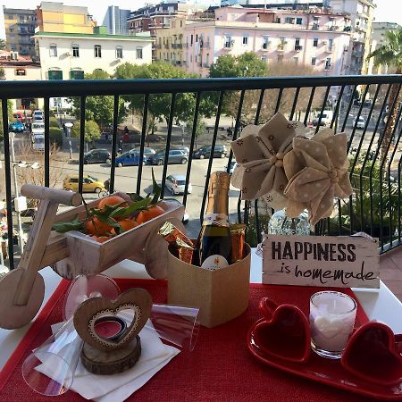 Holiday Garibaldi Napoli Bed & Breakfast ภายนอก รูปภาพ
